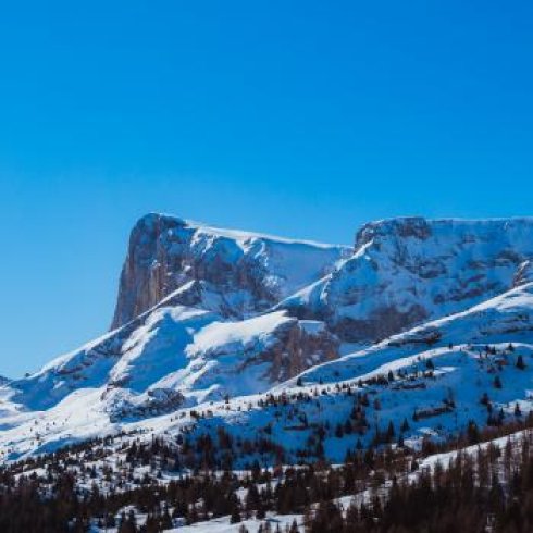 le dévoluy et son pic de bure pilier de Bure St Etienne en Dévoluy